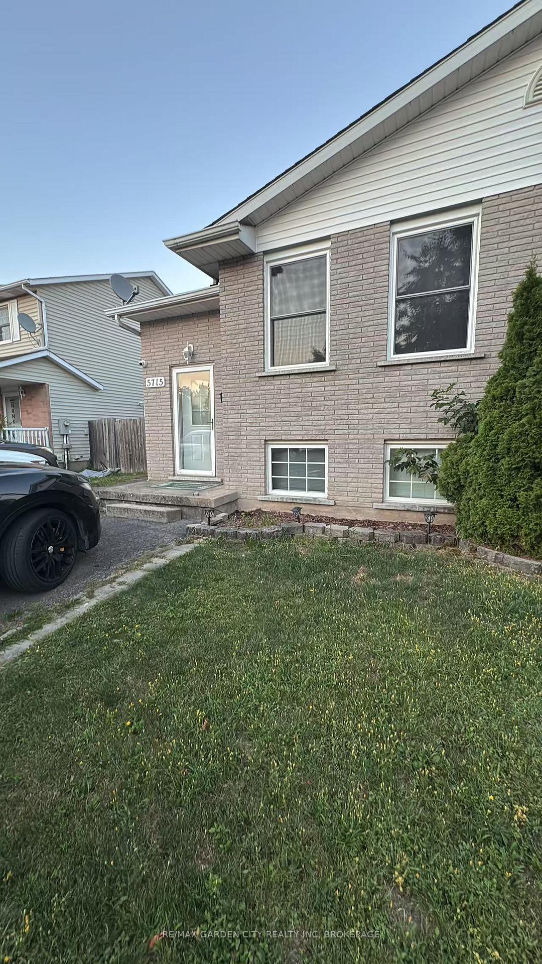 Photo 3 of 5715 Deerbrook Street, Niagara Falls, Oldfield — HOMEH