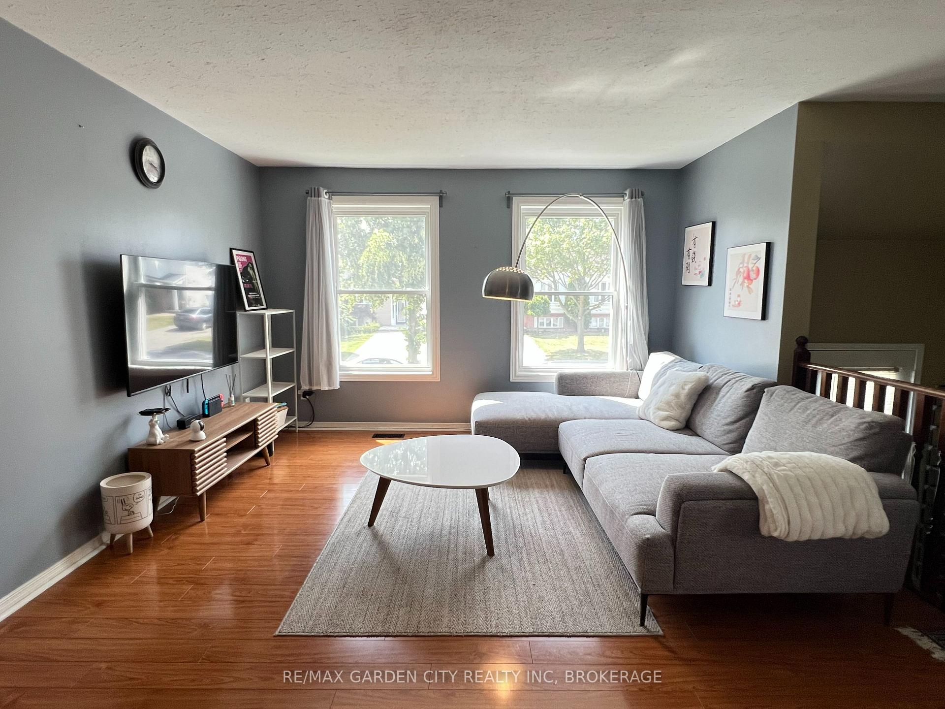Photo 5 of 5715 Deerbrook Street, Niagara Falls, Oldfield — HOMEH