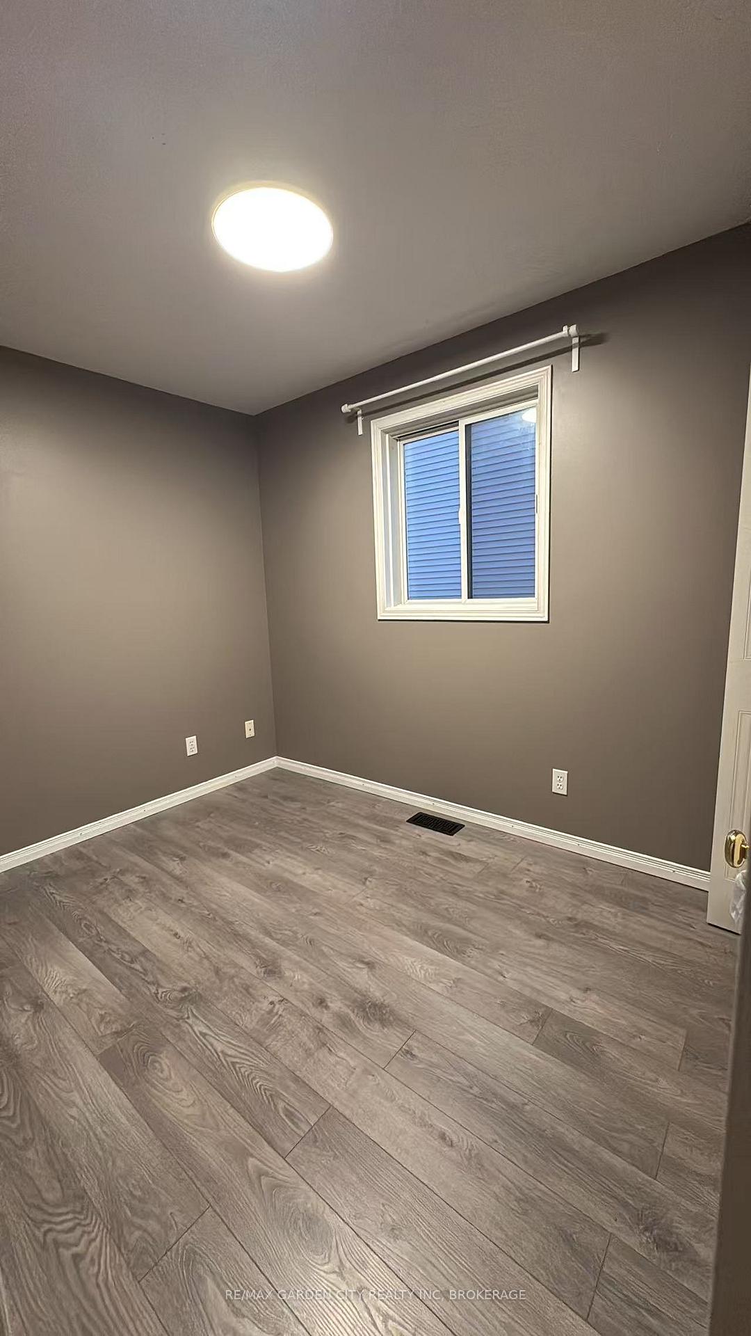 Photo 17 of 5715 Deerbrook Street, Niagara Falls, Oldfield — HOMEH