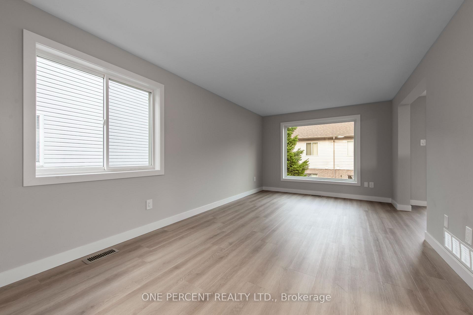 Photo 4 of 19A Amanda Street, Orangeville — HOMEH