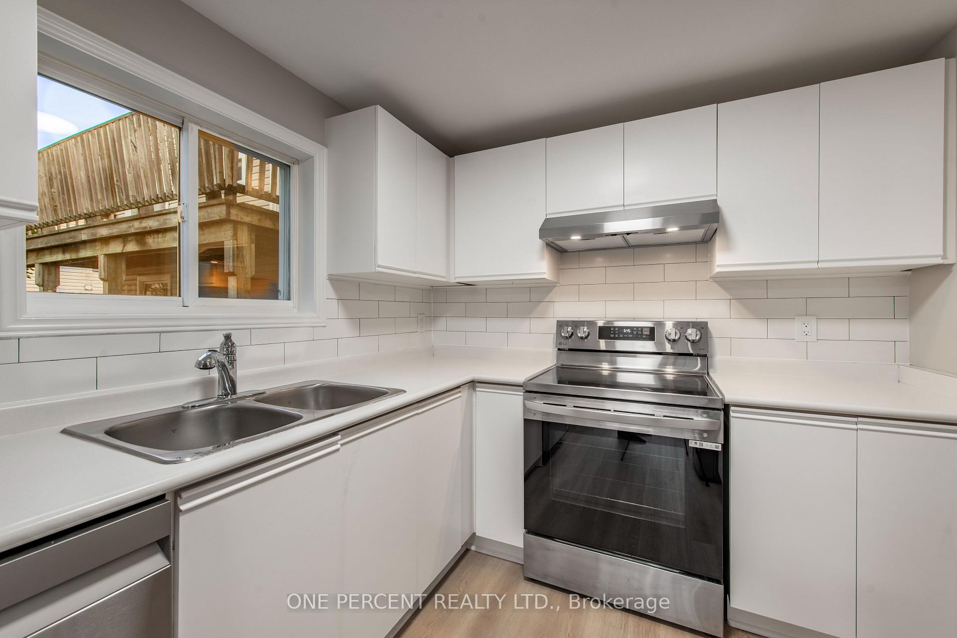 Photo 9 of 19A Amanda Street, Orangeville — HOMEH