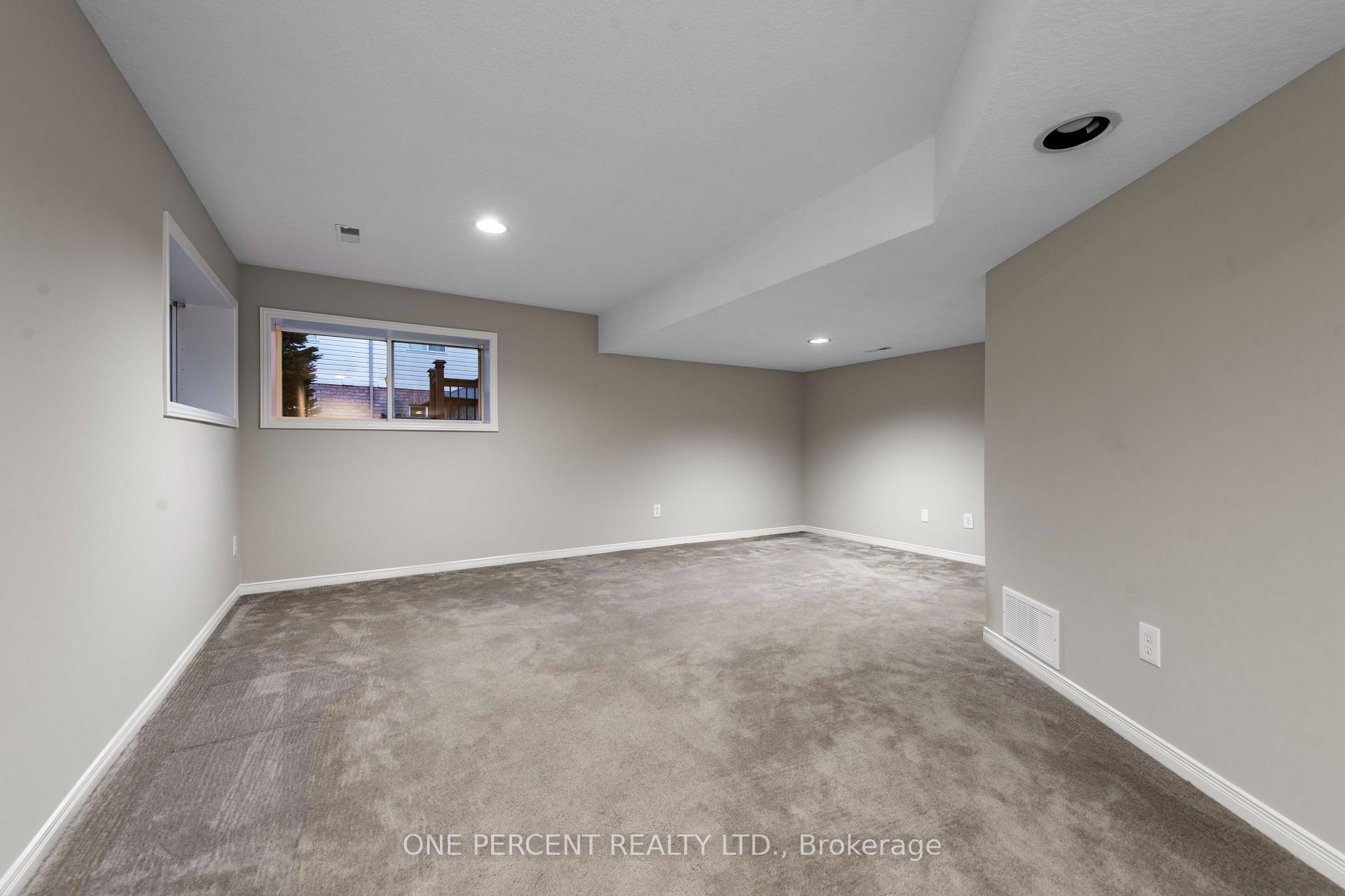 Photo 30 of 19A Amanda Street, Orangeville — HOMEH