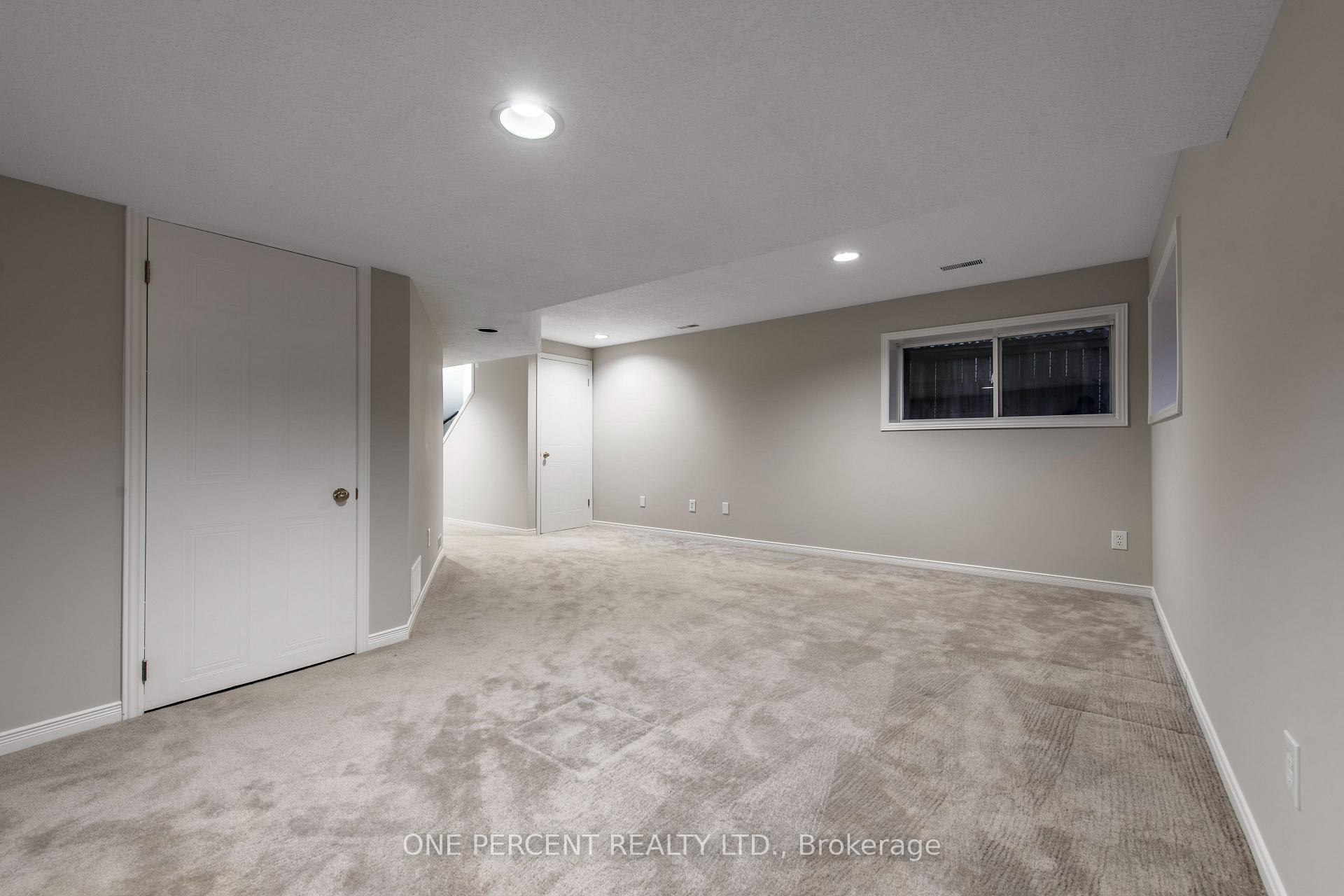 Photo 33 of 19A Amanda Street, Orangeville — HOMEH