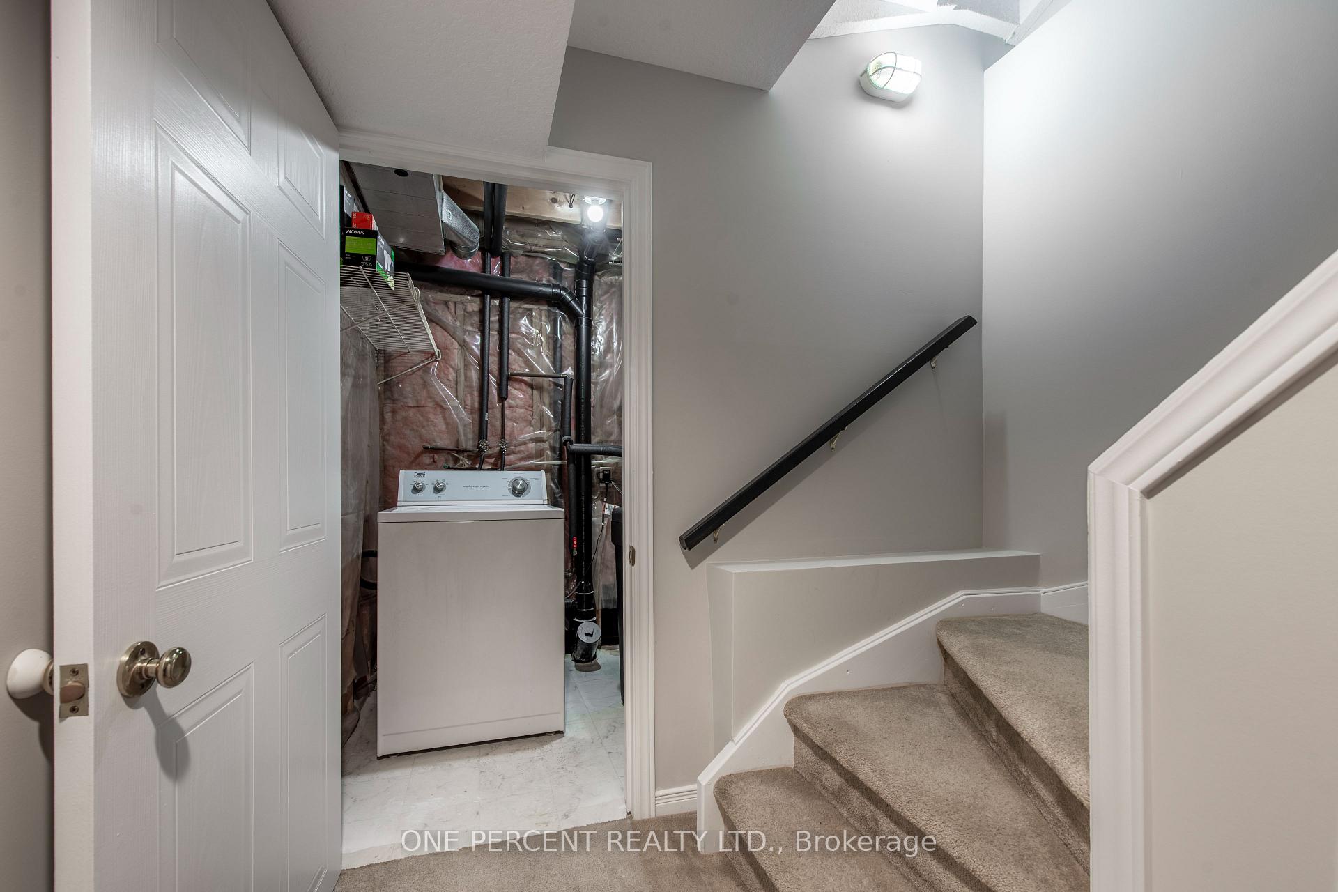 Photo 34 of 19A Amanda Street, Orangeville — HOMEH