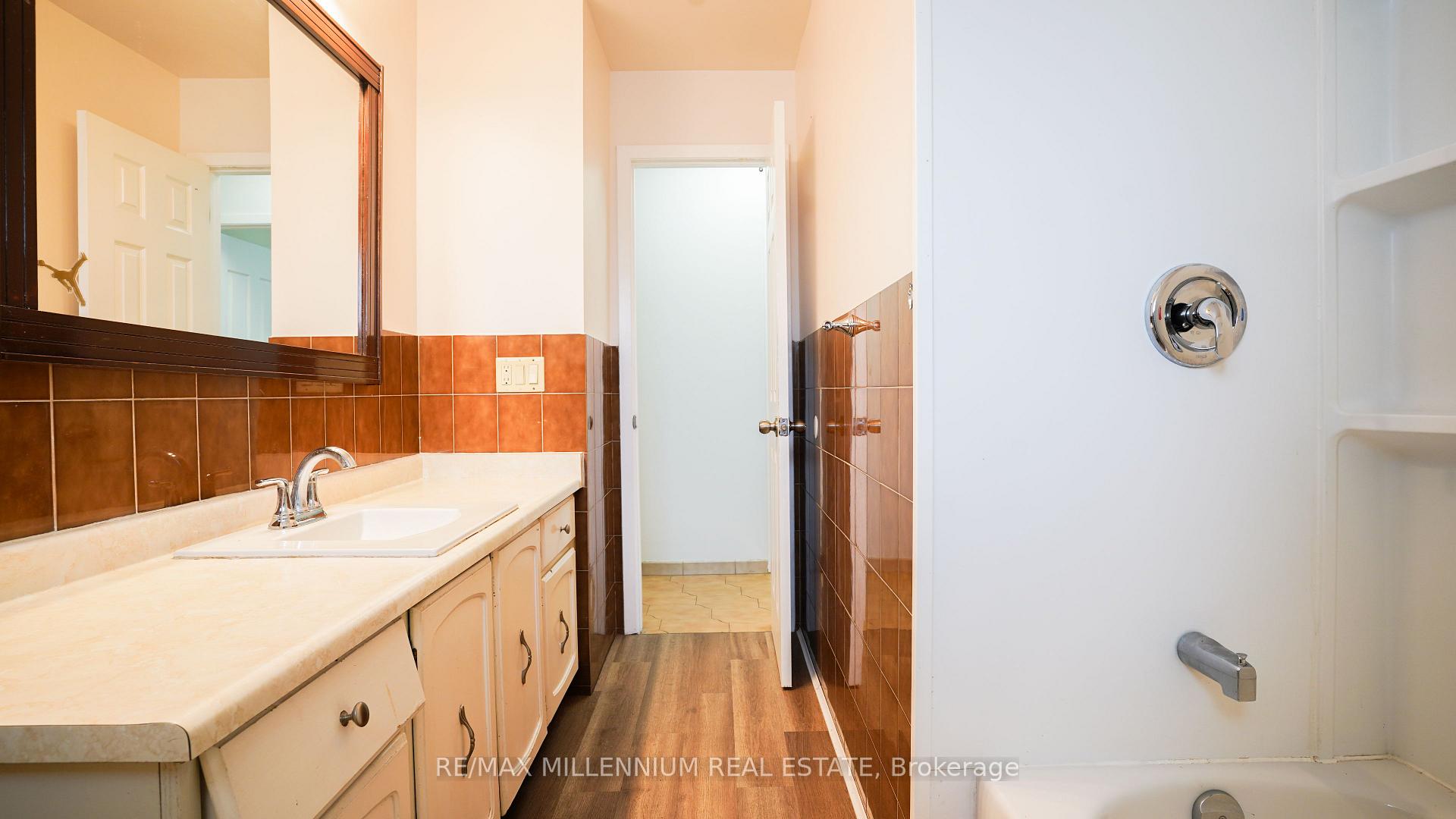 Photo 5 of 570 Wallace Road, North Bay, Birchaven — HOMEH