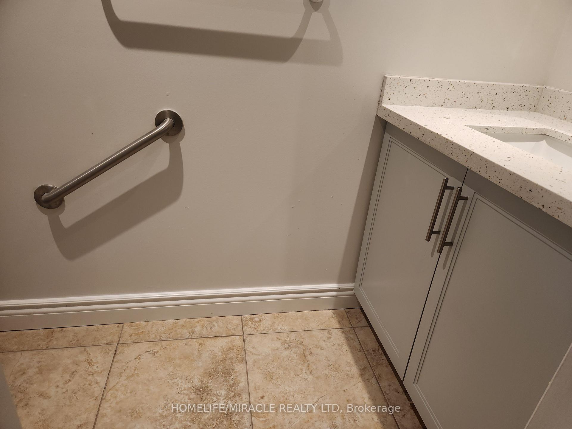Photo 8 of 505 Raymerville Drive, Markham, Raymerville — HOMEH