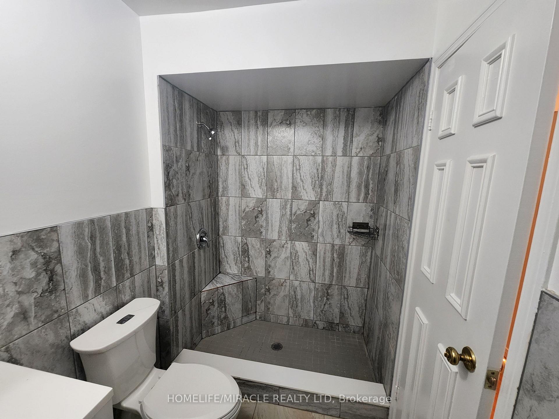 Photo 16 of 505 Raymerville Drive, Markham, Raymerville — HOMEH