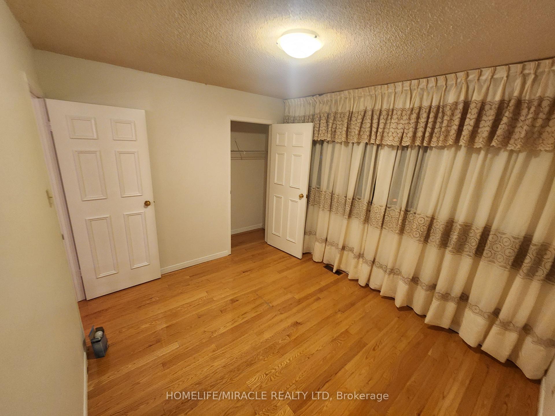 Photo 17 of 505 Raymerville Drive, Markham, Raymerville — HOMEH