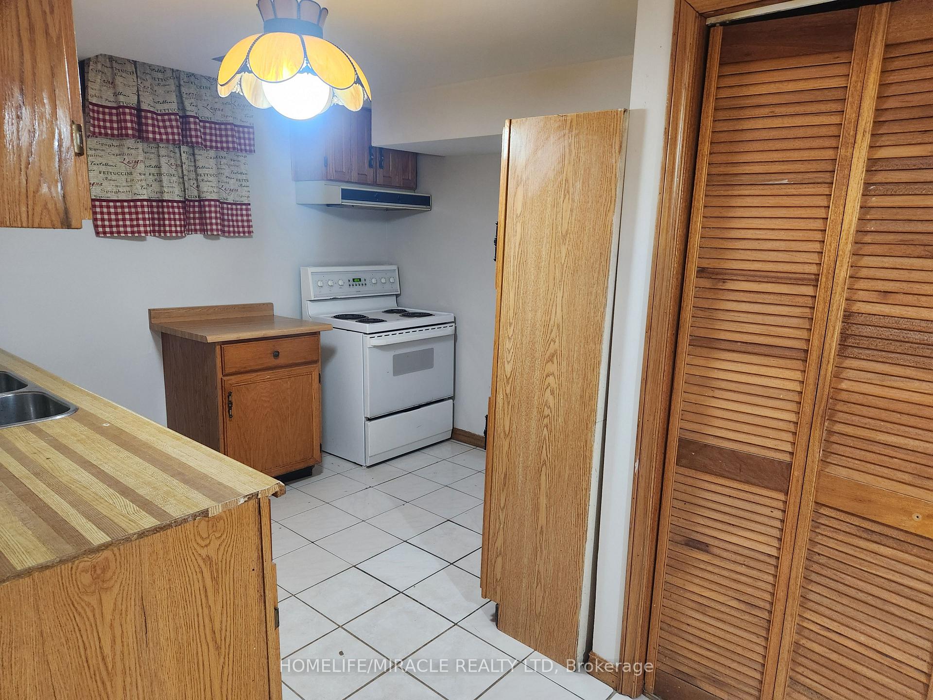Photo 28 of 505 Raymerville Drive, Markham, Raymerville — HOMEH