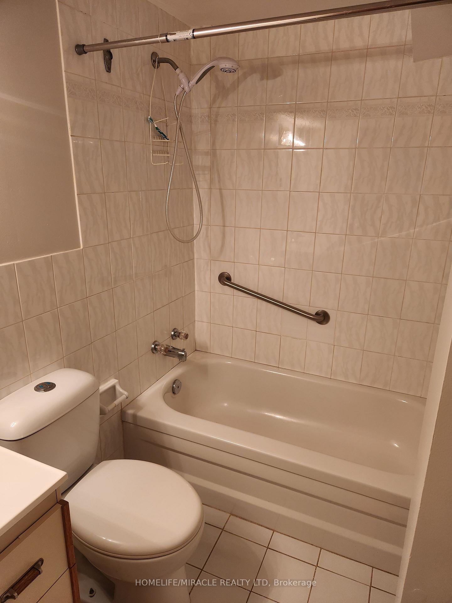 Photo 35 of 505 Raymerville Drive, Markham, Raymerville — HOMEH