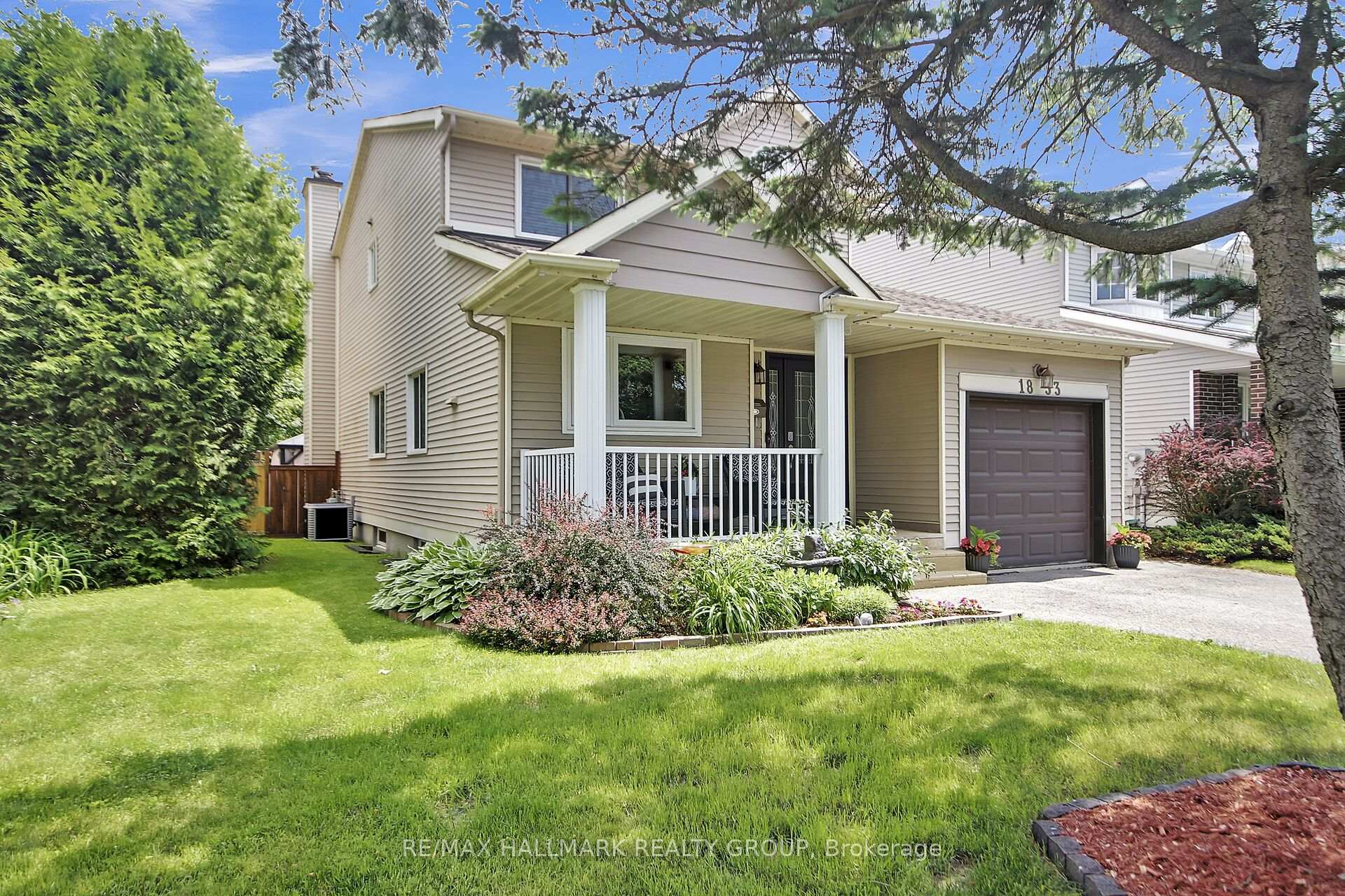 Photo 3 of 1833 Windflower Way, Ottawa, Chapel Hill — HOMEH