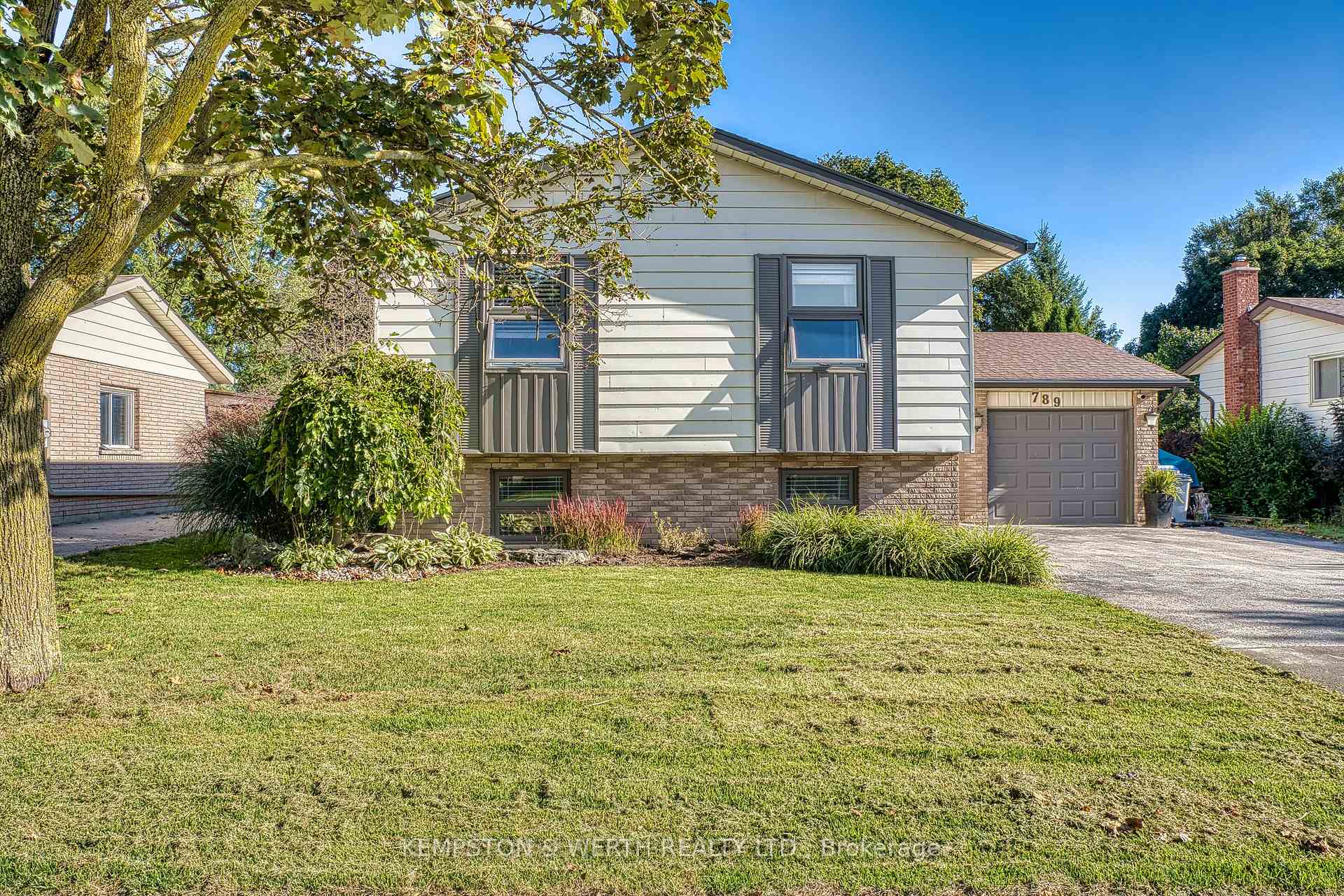 Photo 1 of 789 John Street W, North Perth, Listowel — HOMEH