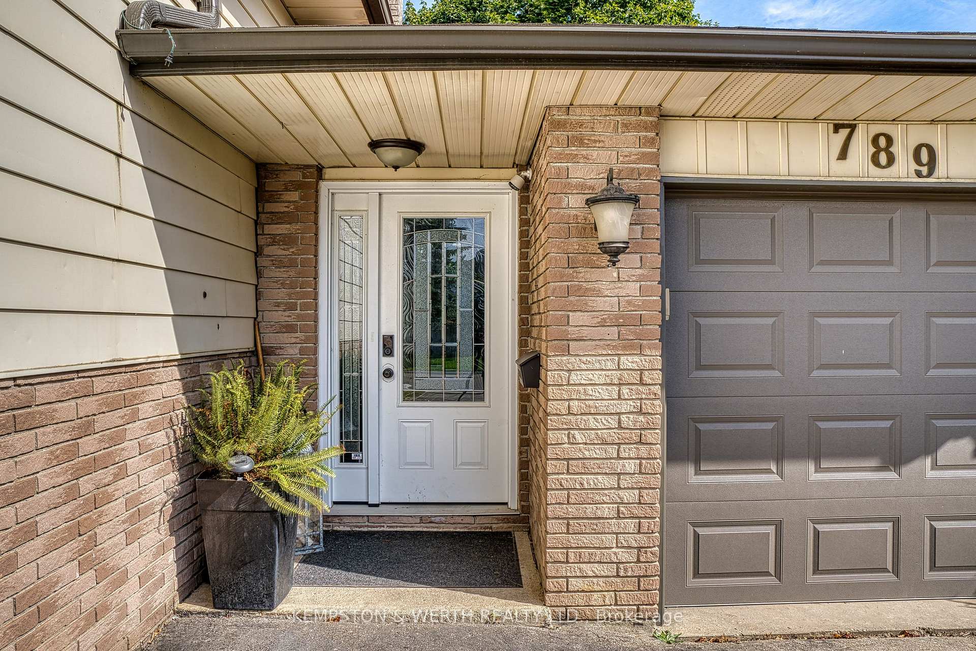 Photo 4 of 789 John Street W, North Perth, Listowel — HOMEH