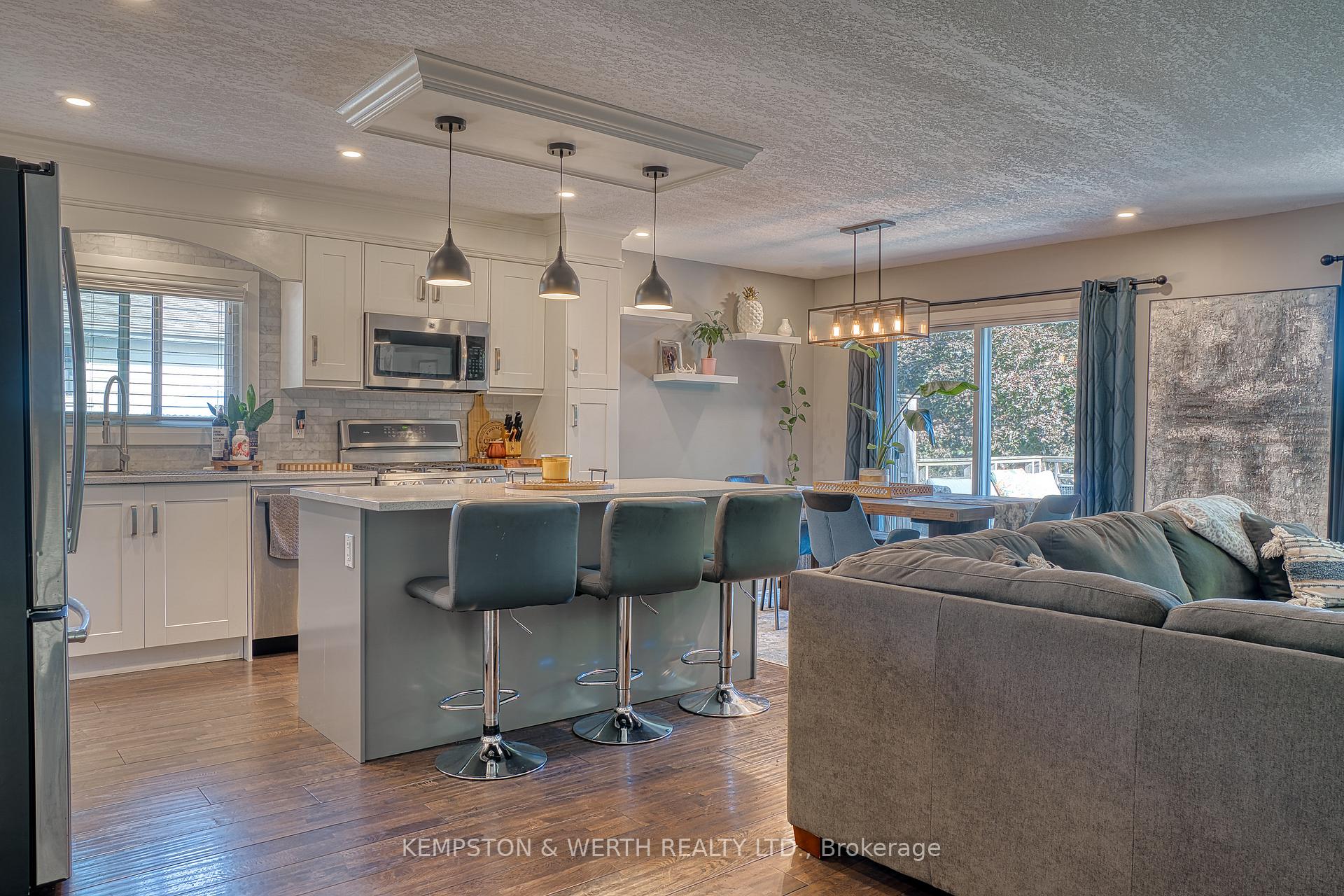 Photo 8 of 789 John Street W, North Perth, Listowel — HOMEH
