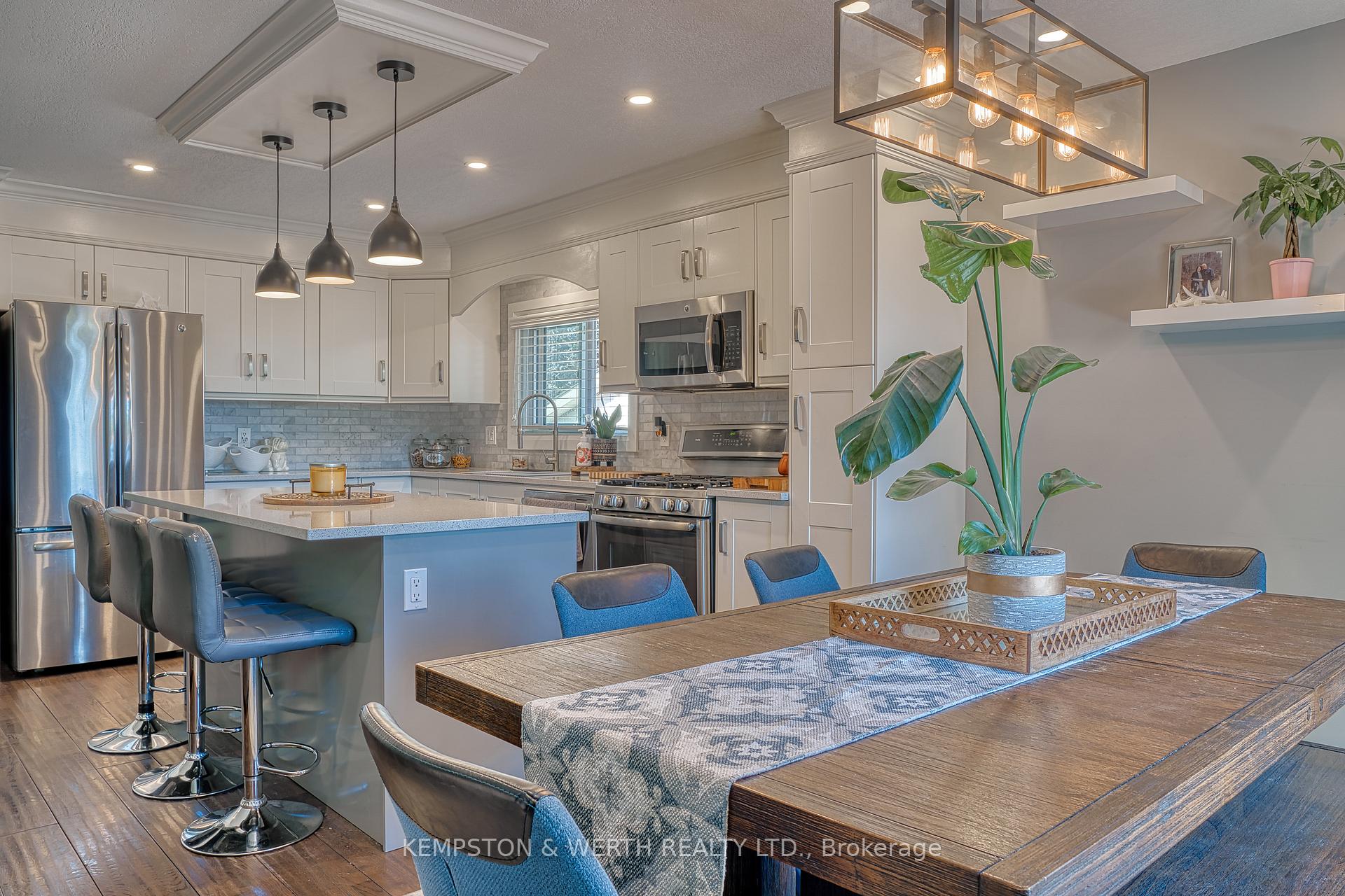 Photo 12 of 789 John Street W, North Perth, Listowel — HOMEH