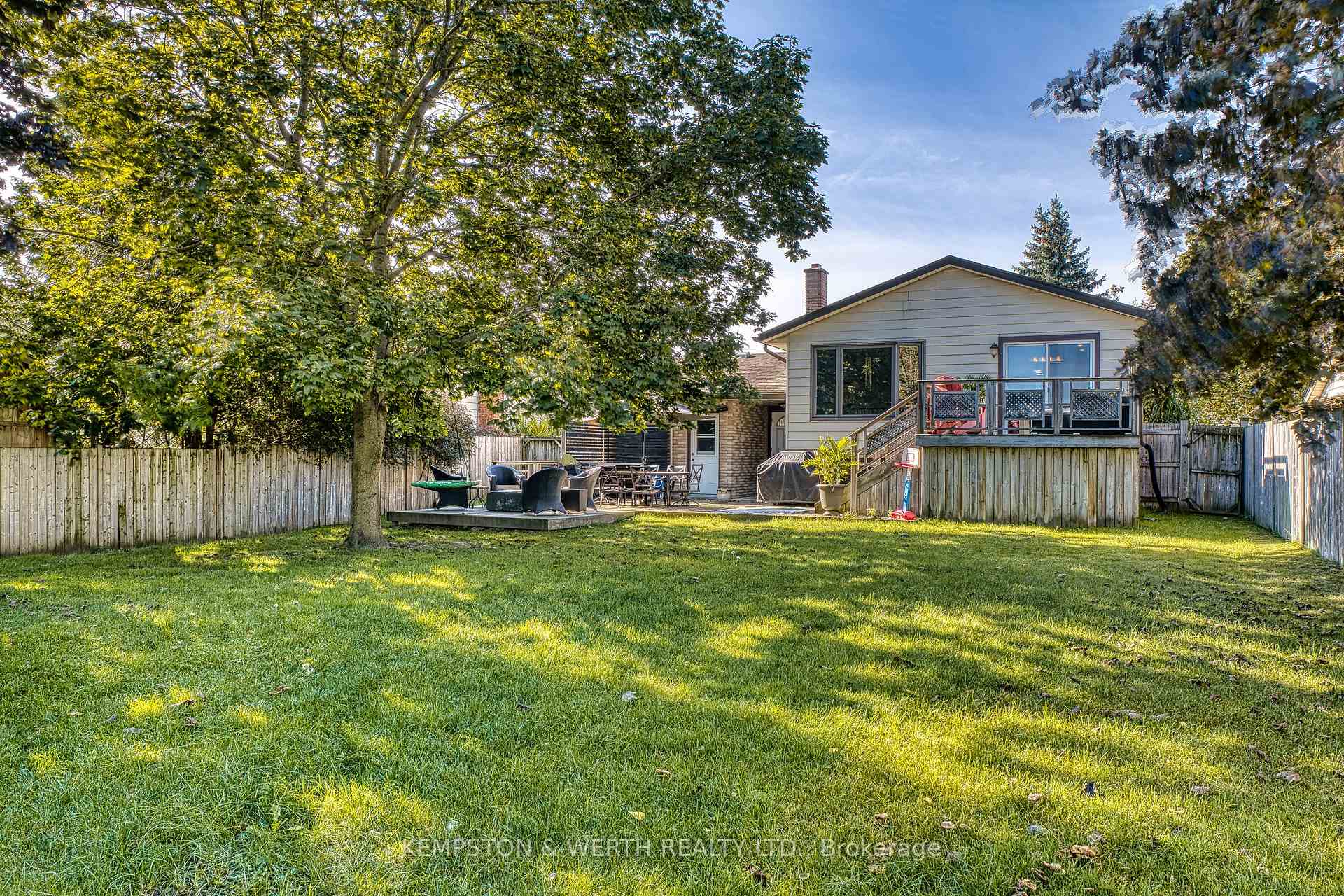 Photo 36 of 789 John Street W, North Perth, Listowel — HOMEH