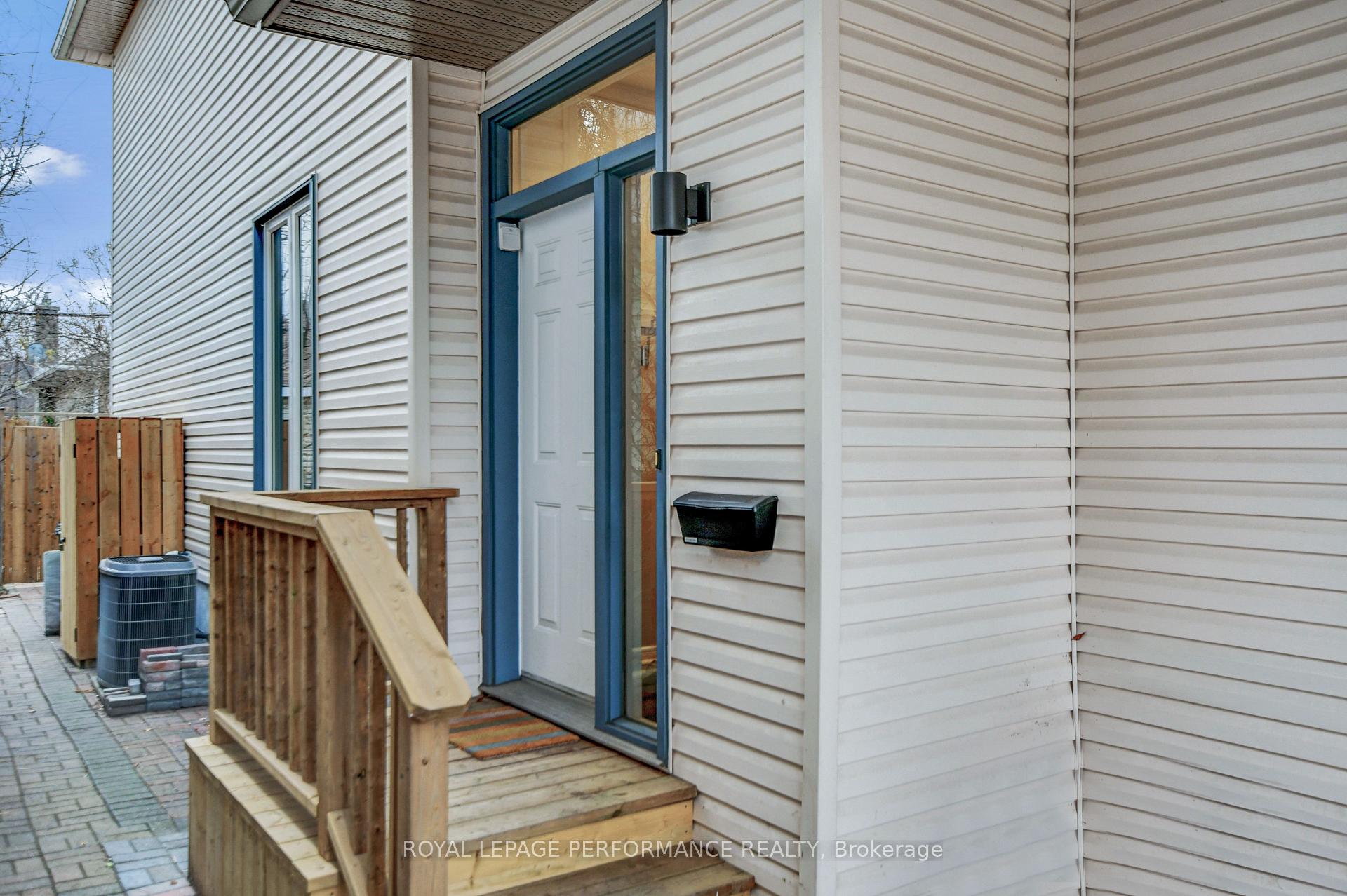 Photo 3 of 16 Prince Albert Street, Ottawa, Overbrook — HOMEH