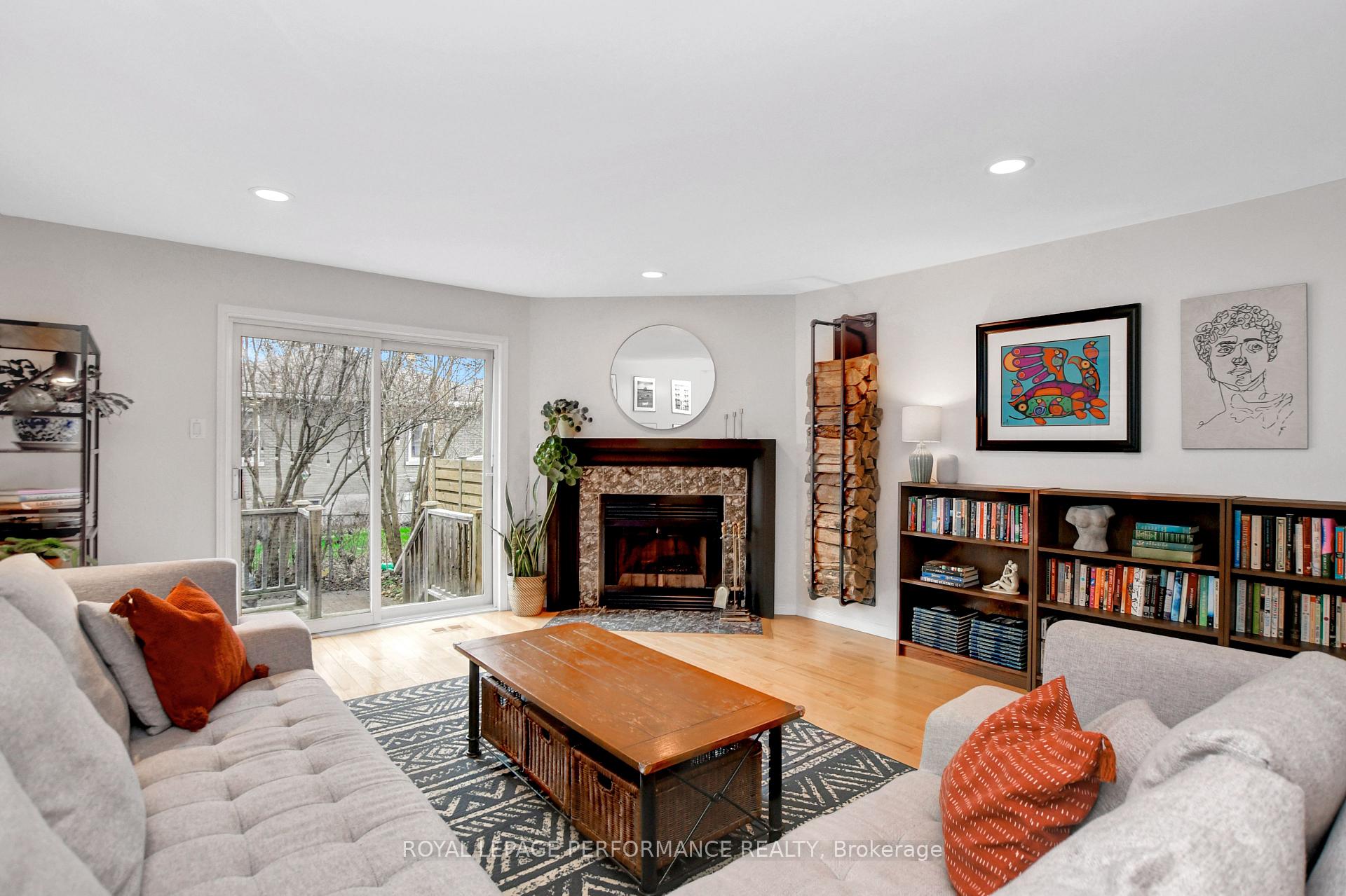 Photo 10 of 16 Prince Albert Street, Ottawa, Overbrook — HOMEH