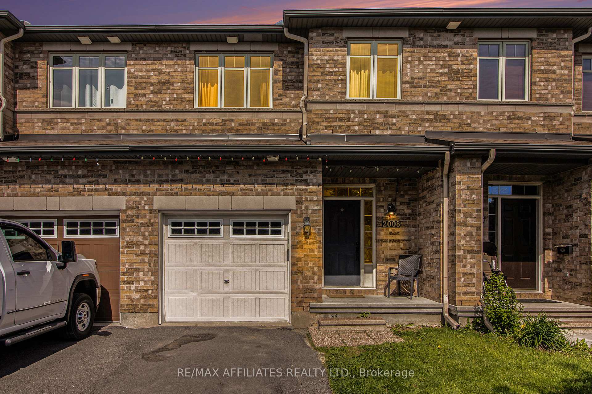 Photo 3 of 2008 Pennyroyal Crescent, Ottawa, Notting Hill/Summerside — HOMEH