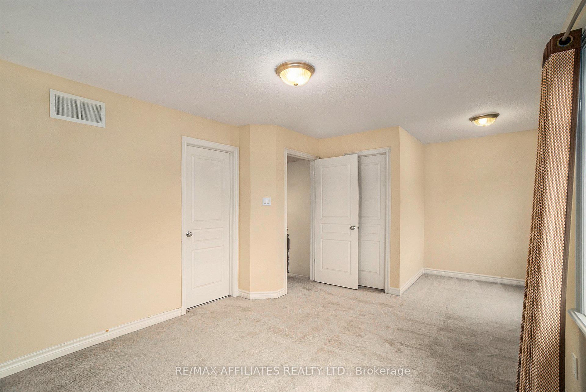 Photo 16 of 2008 Pennyroyal Crescent, Ottawa, Notting Hill/Summerside — HOMEH