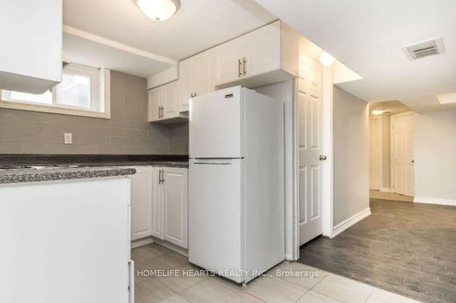 Photo 4 of 371 Rossland Road E, Oshawa, O'Neill — HOMEH
