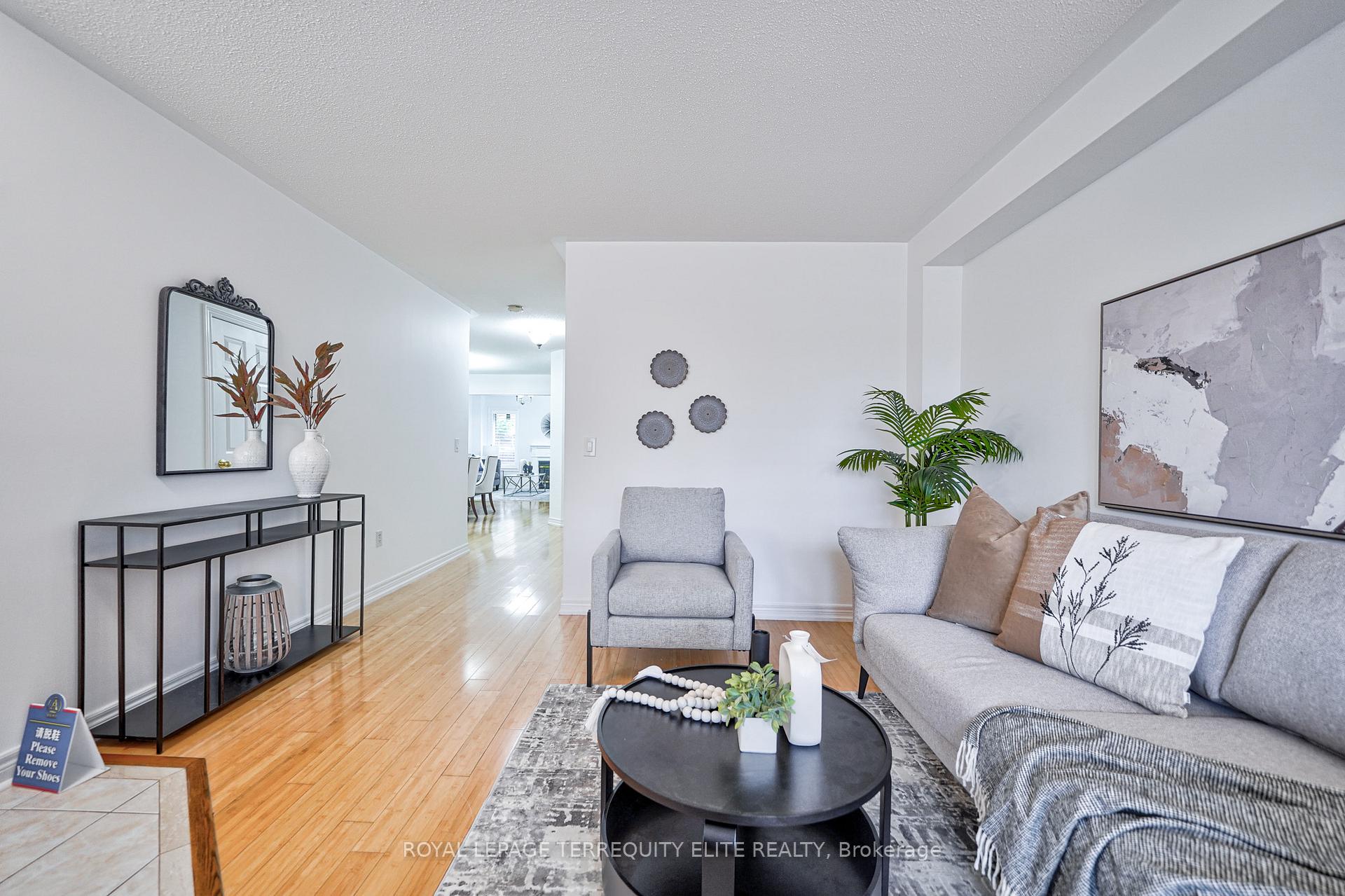 Photo 6 of 43 Royal Crown Road, Markham, Greensborough — HOMEH