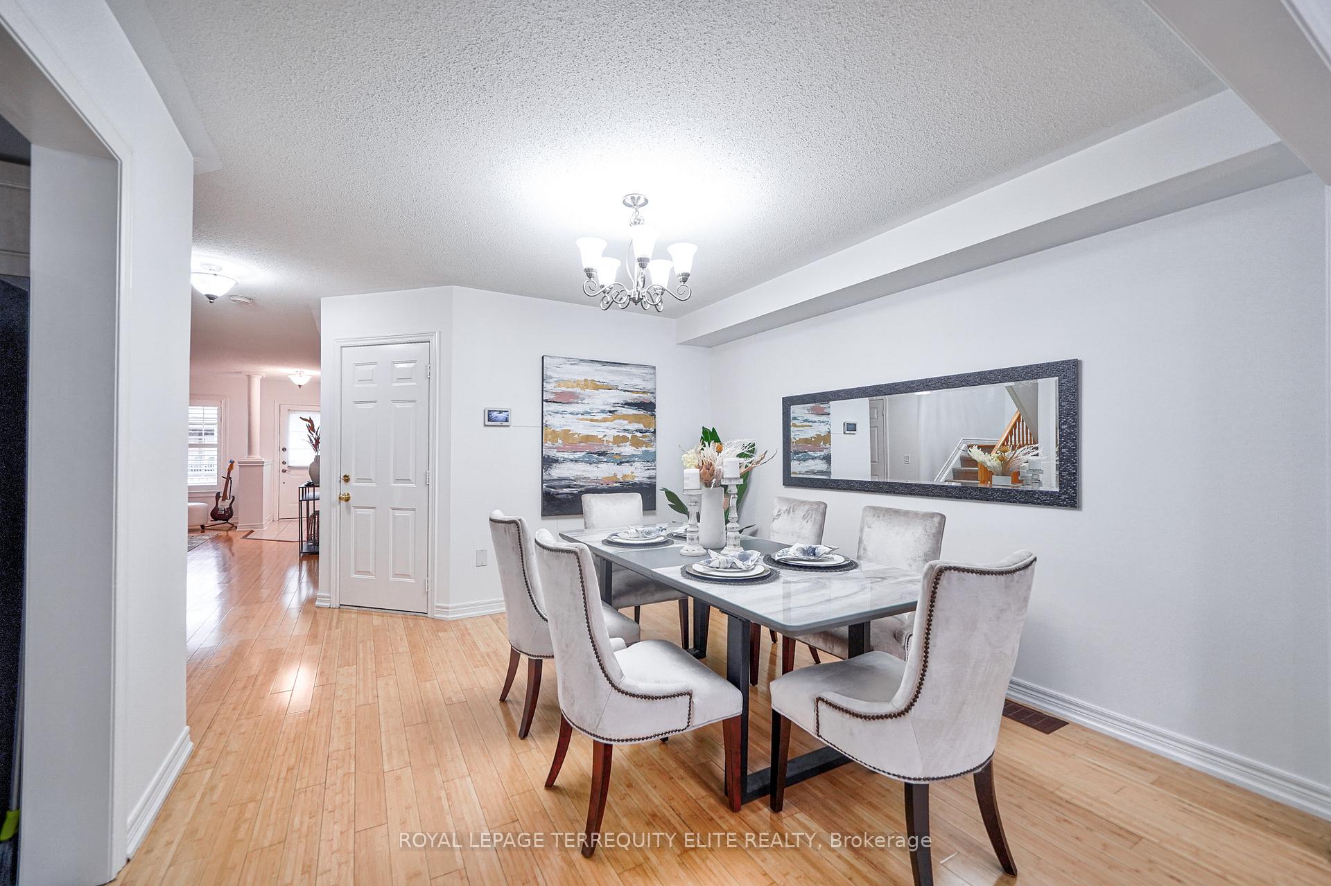 Photo 11 of 43 Royal Crown Road, Markham, Greensborough — HOMEH