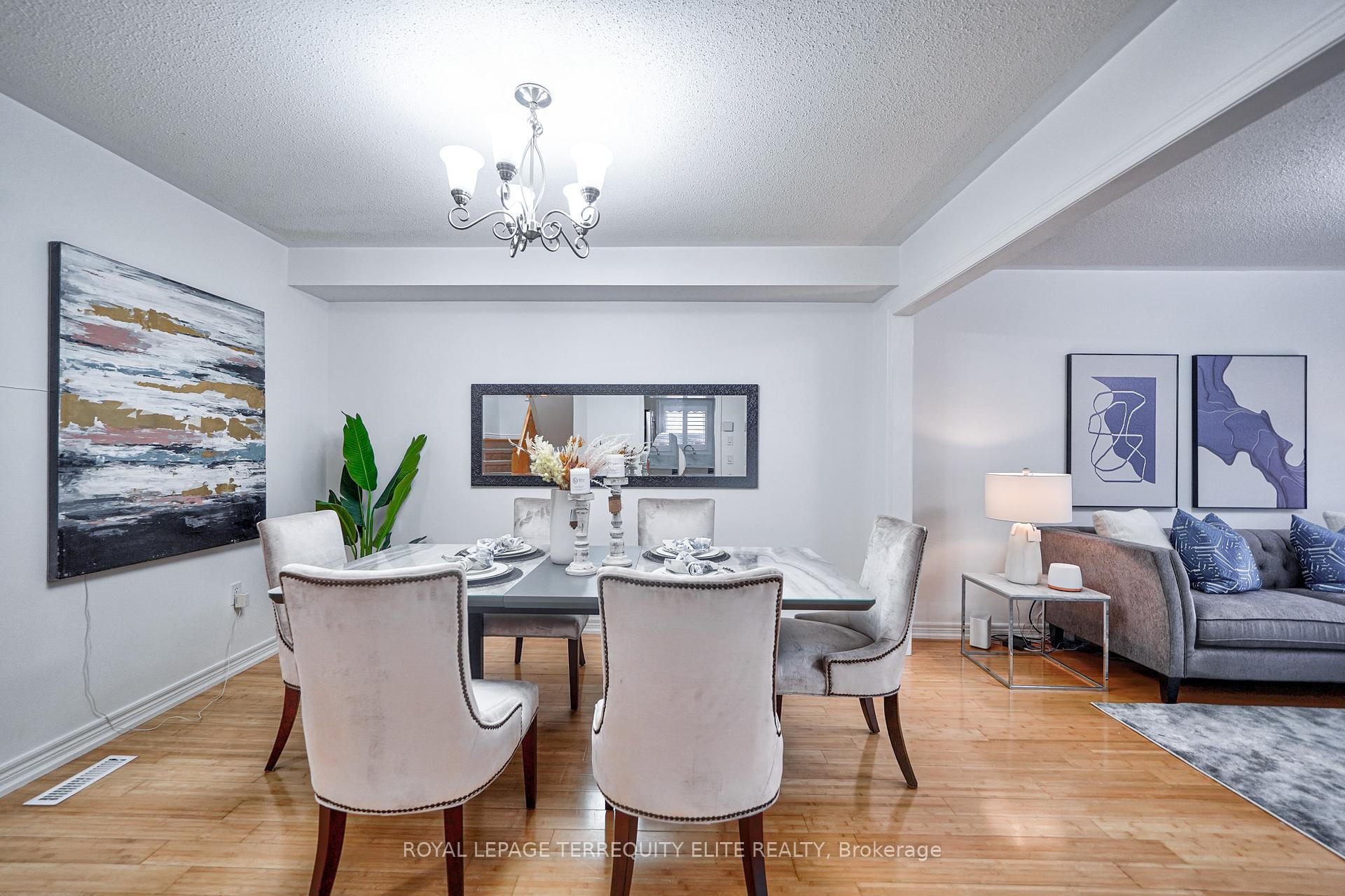 Photo 12 of 43 Royal Crown Road, Markham, Greensborough — HOMEH