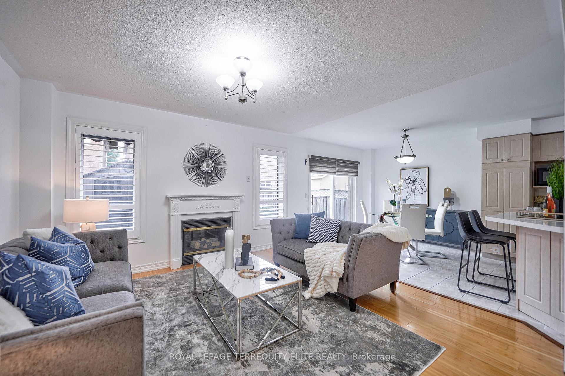 Photo 13 of 43 Royal Crown Road, Markham, Greensborough — HOMEH