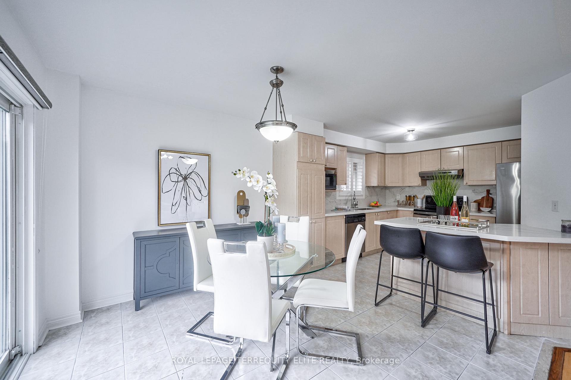 Photo 18 of 43 Royal Crown Road, Markham, Greensborough — HOMEH
