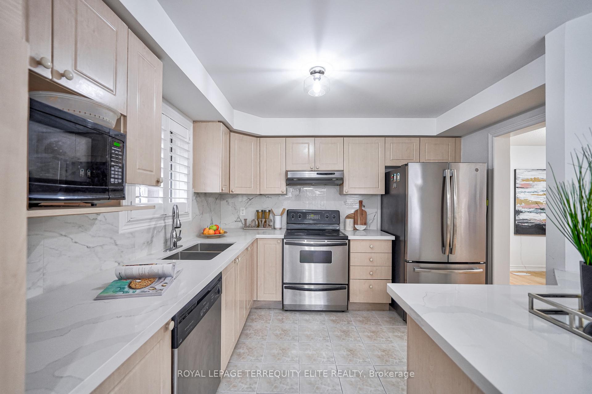 Photo 19 of 43 Royal Crown Road, Markham, Greensborough — HOMEH