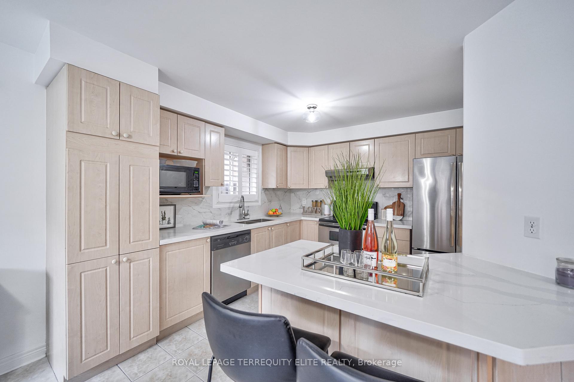 Photo 20 of 43 Royal Crown Road, Markham, Greensborough — HOMEH