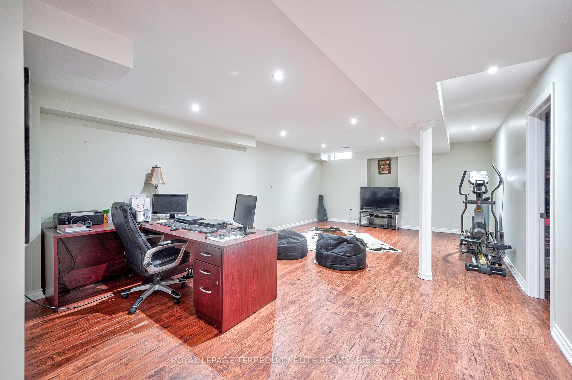 Photo 35 of 43 Royal Crown Road, Markham, Greensborough — HOMEH