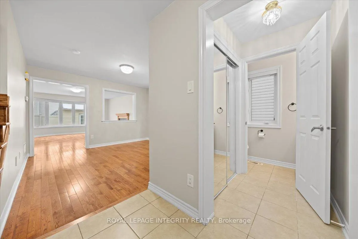 Photo 6 of 578 Sunlit Circle, Ottawa, Notting Hill/Summerside — HOMEH