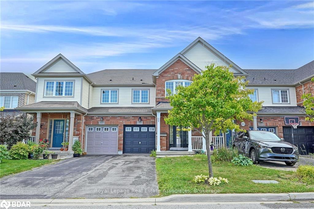 Photo 2 of 913 Fetchison Drive, Oshawa, Taunton — HOMEH