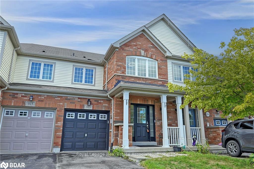 Photo 5 of 913 Fetchison Drive, Oshawa, Taunton — HOMEH