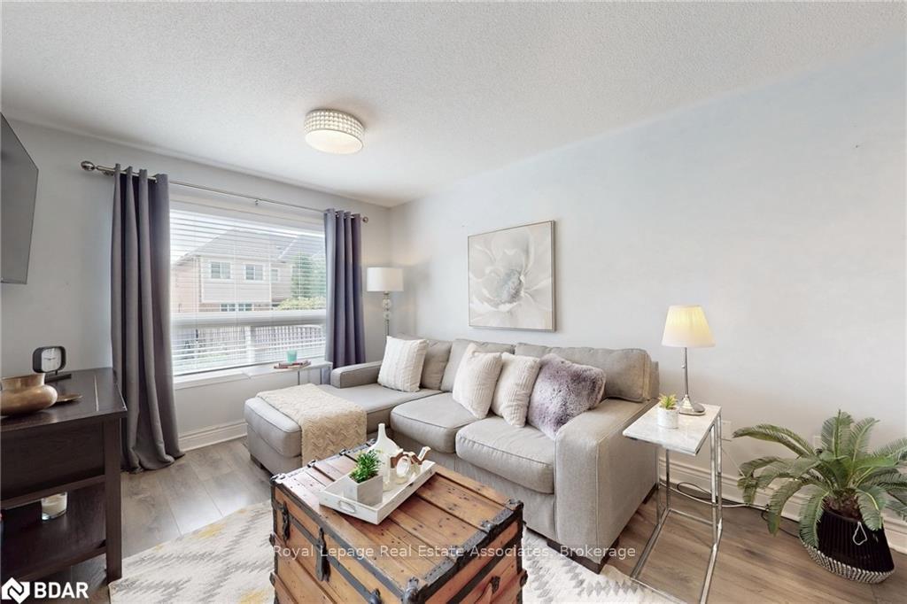 Photo 9 of 913 Fetchison Drive, Oshawa, Taunton — HOMEH