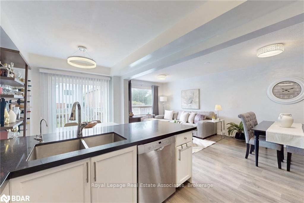 Photo 15 of 913 Fetchison Drive, Oshawa, Taunton — HOMEH