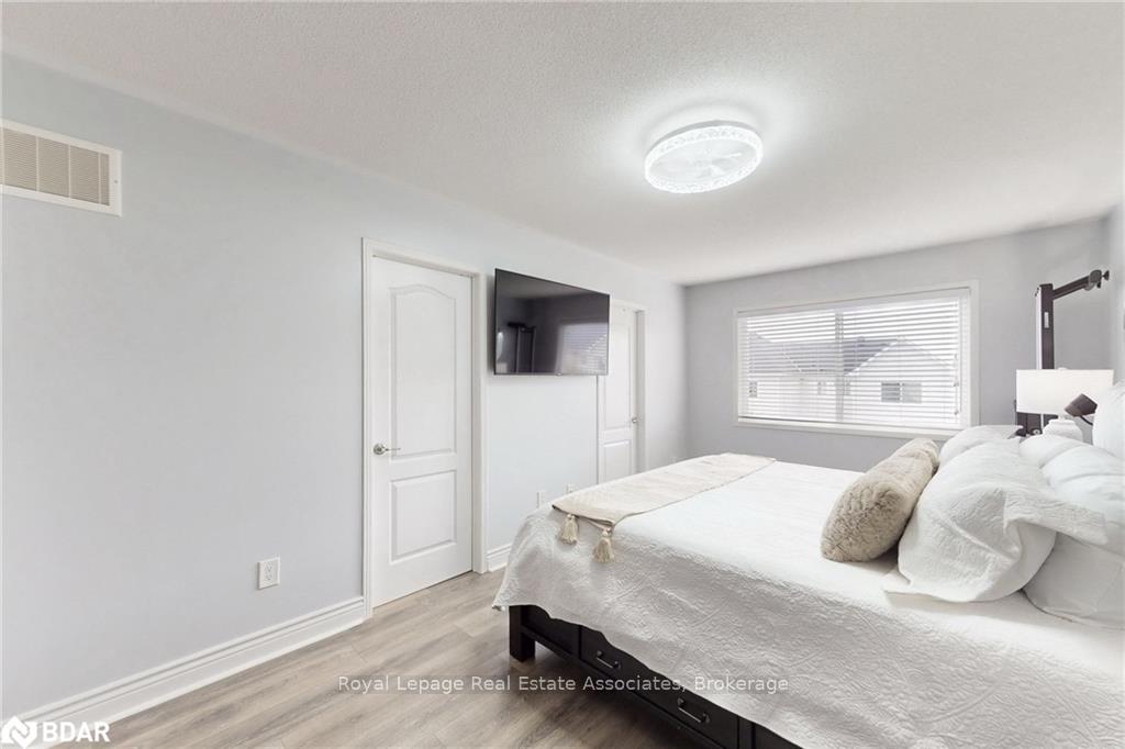 Photo 24 of 913 Fetchison Drive, Oshawa, Taunton — HOMEH