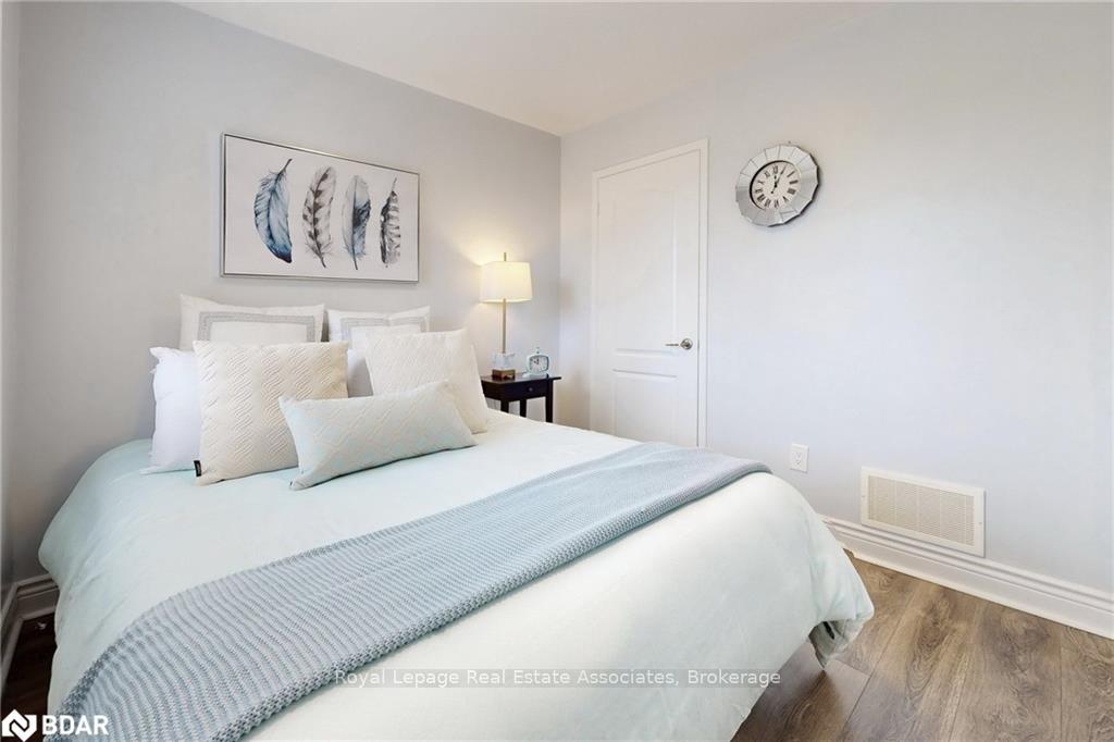 Photo 29 of 913 Fetchison Drive, Oshawa, Taunton — HOMEH