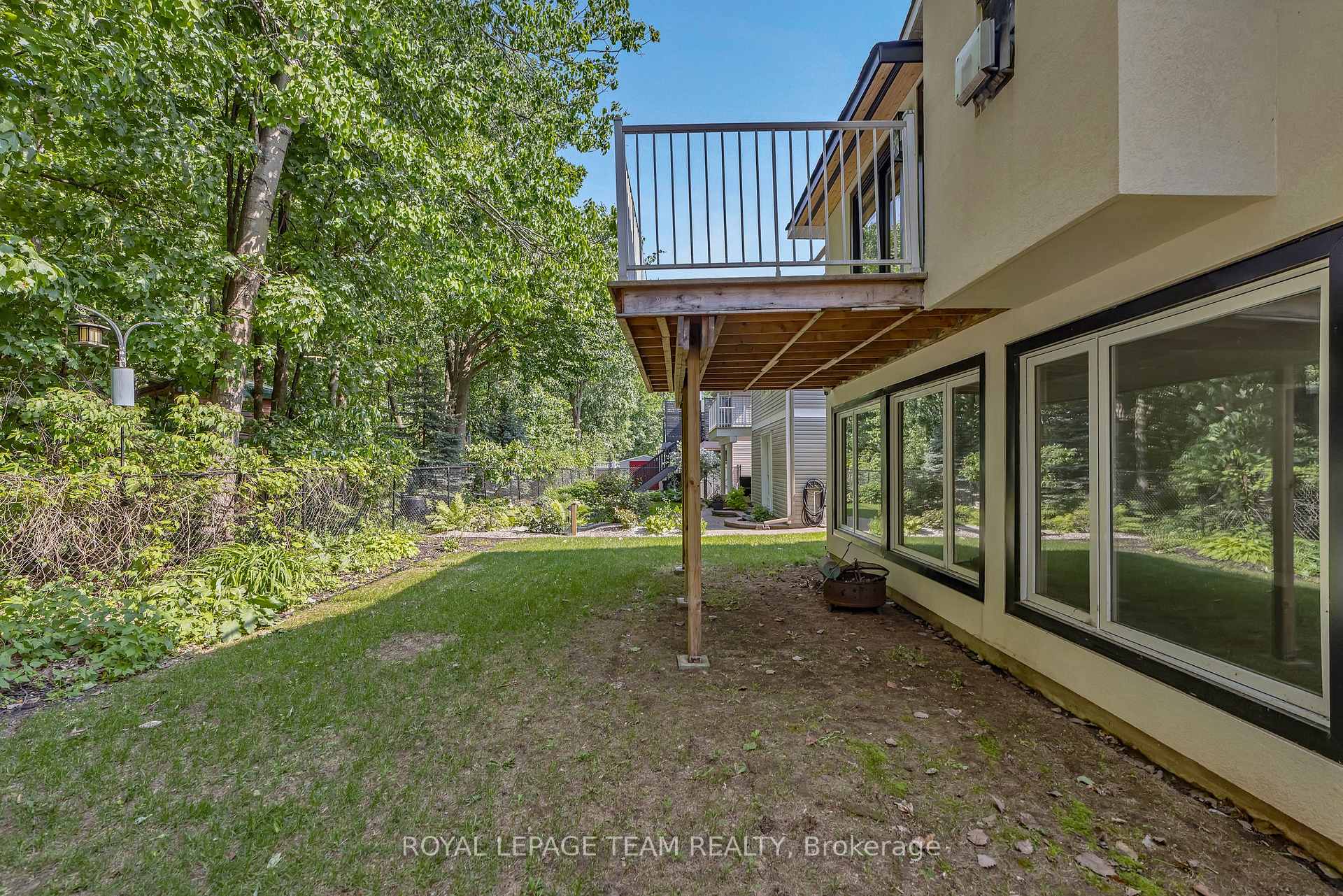 Photo 35 of 2207 Nature Trail Crescent, Ottawa, Chapel Hill South - Orleans Village — HOMEH