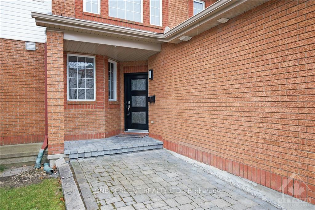 Photo 3 of 92 Carwood Circle, Ottawa, Carson Meadows — HOMEH