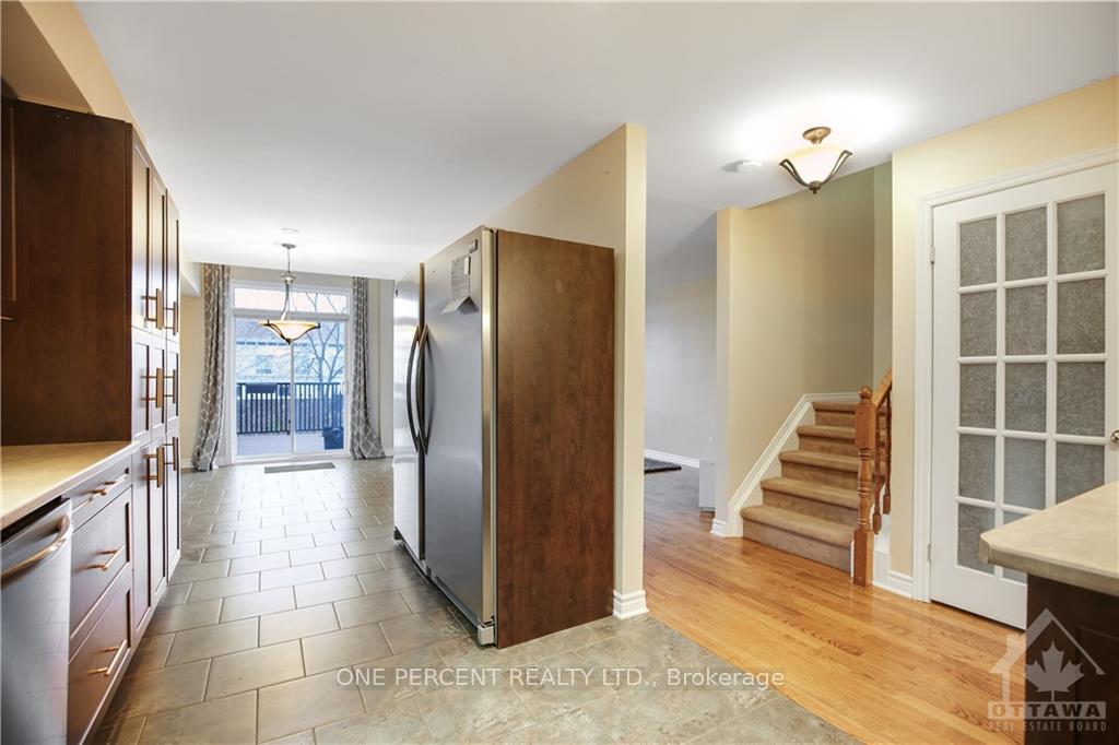 Photo 12 of 92 Carwood Circle, Ottawa, Carson Meadows — HOMEH