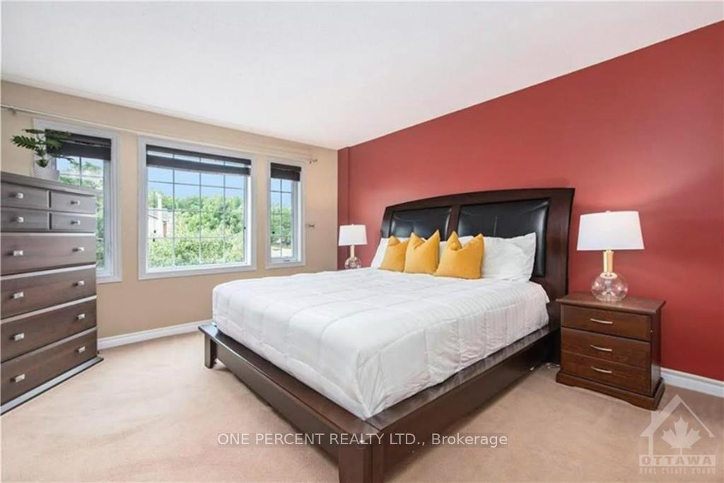 Photo 19 of 92 Carwood Circle, Ottawa, Carson Meadows — HOMEH