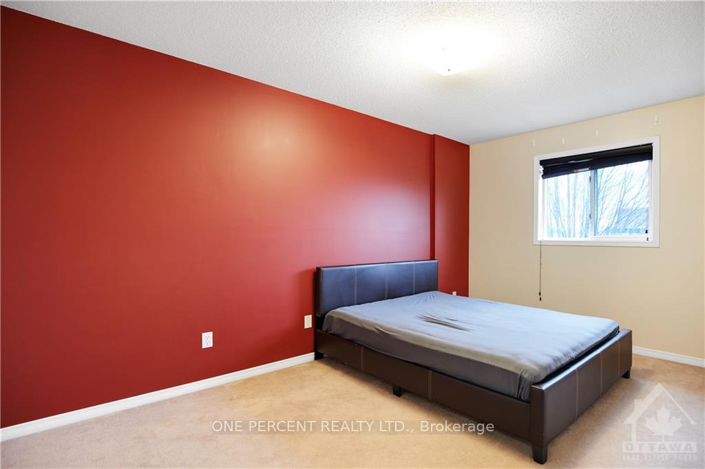 Photo 21 of 92 Carwood Circle, Ottawa, Carson Meadows — HOMEH