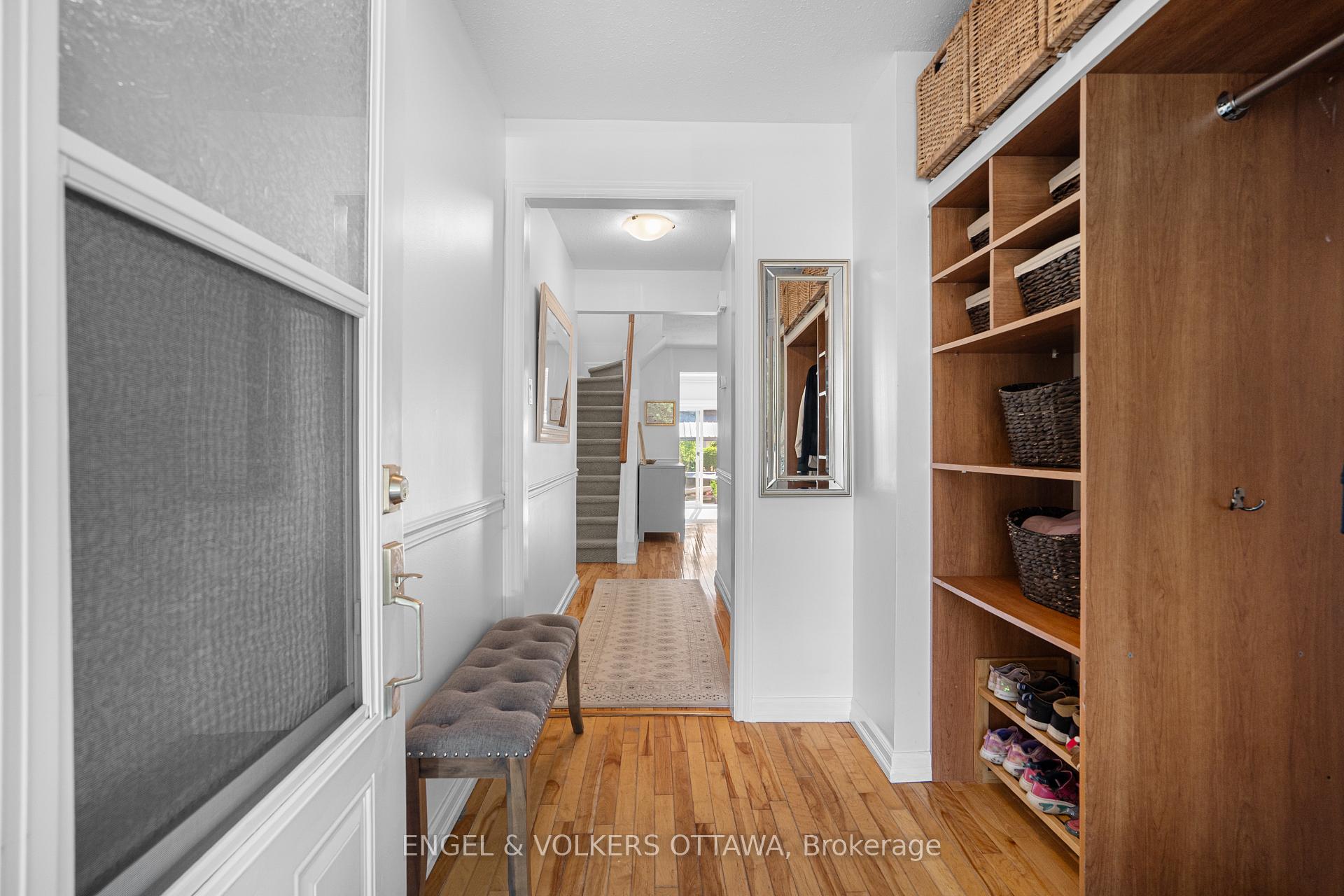 Photo 5 of 1862 Windflower Way, Ottawa, Chapel Hill — HOMEH