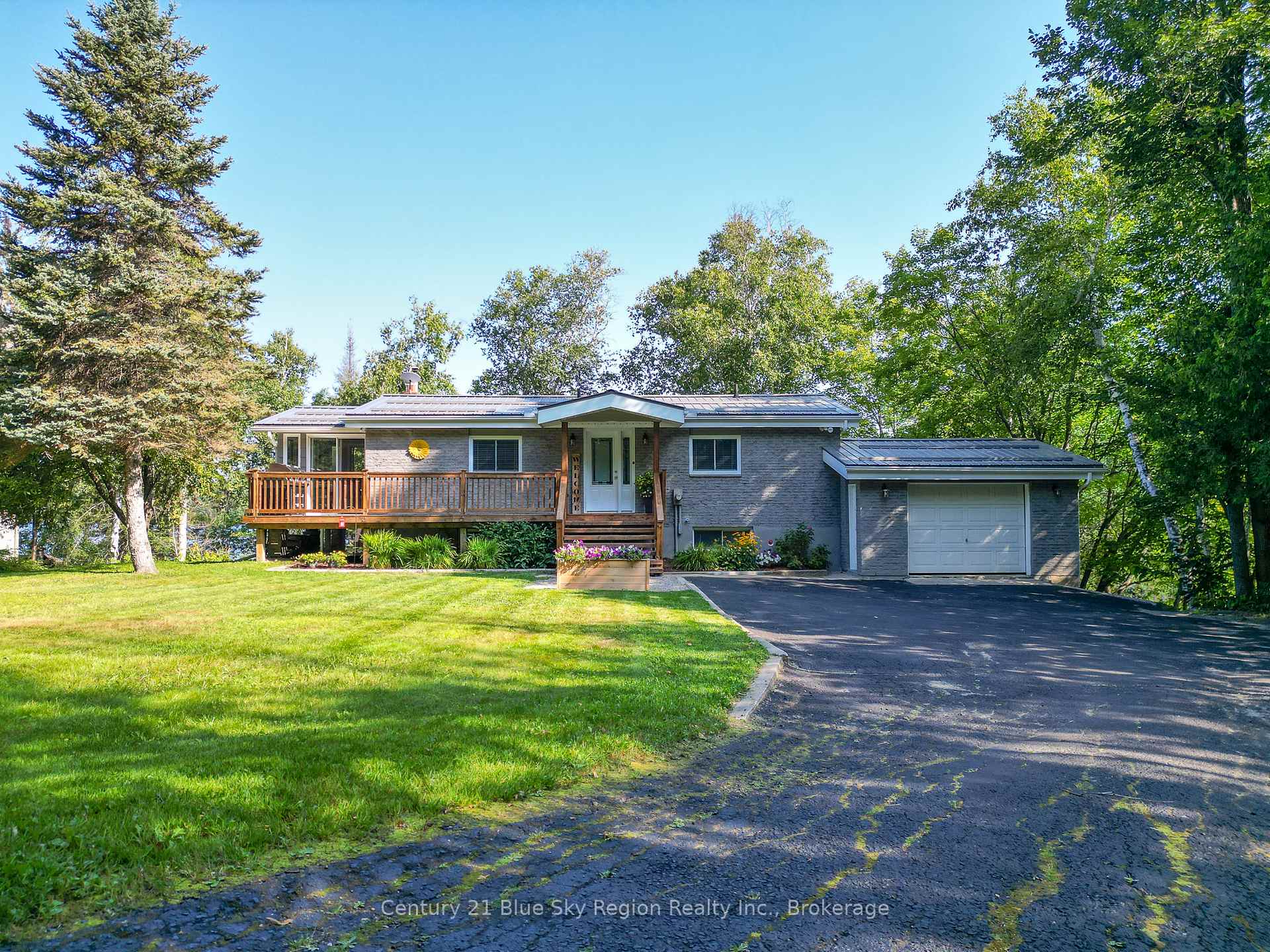 Photo 4 of 1370 Peninsula Road, North Bay, Birchaven — HOMEH