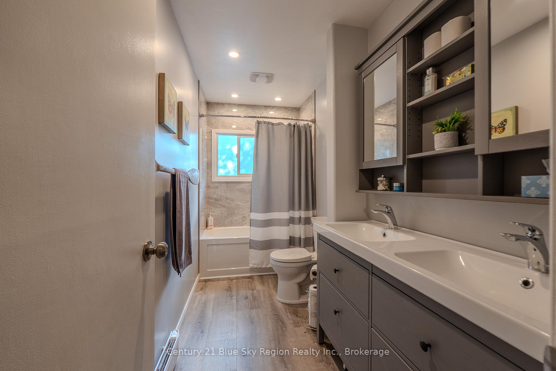 Photo 17 of 1370 Peninsula Road, North Bay, Birchaven — HOMEH