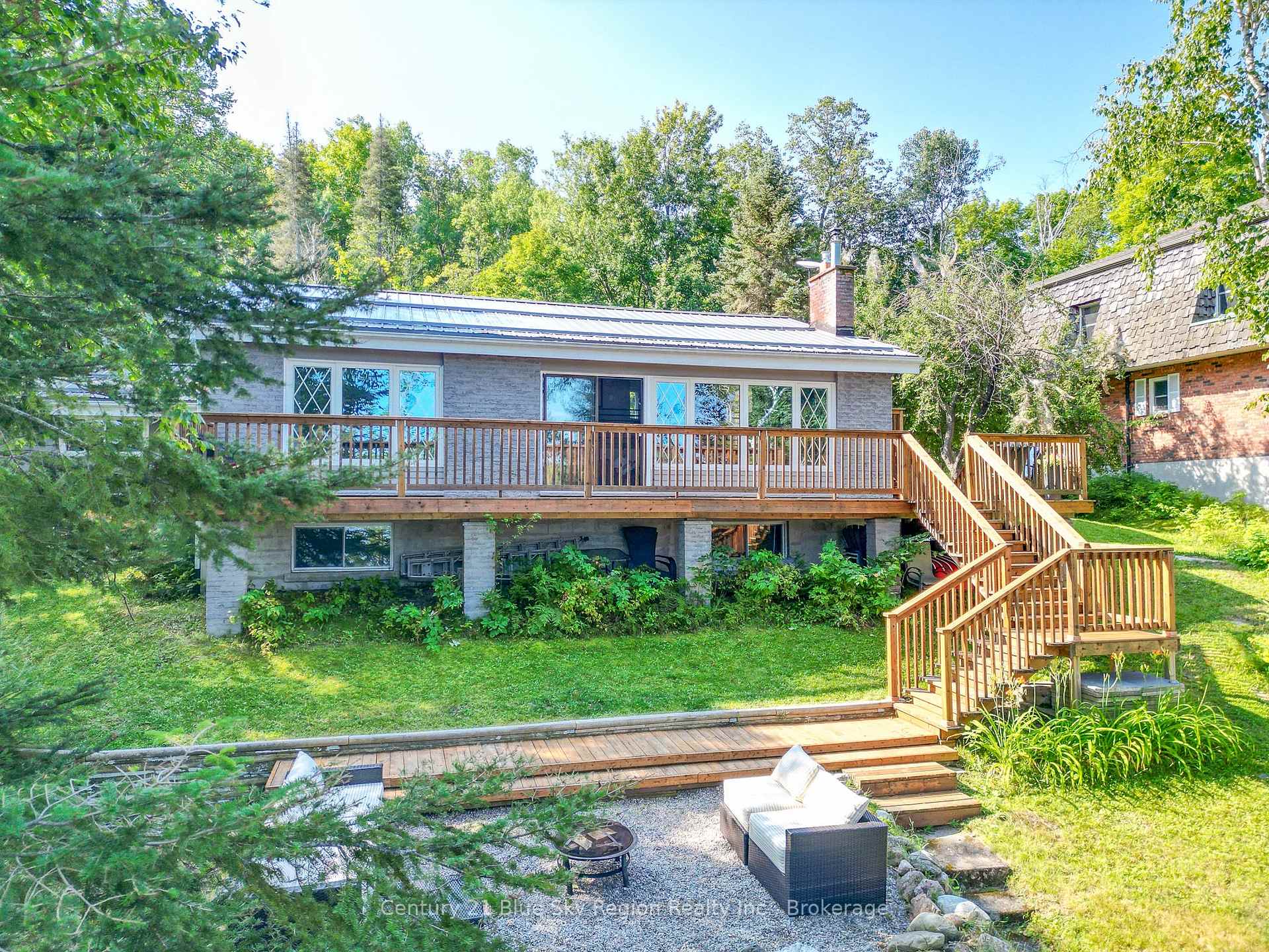 Photo 39 of 1370 Peninsula Road, North Bay, Birchaven — HOMEH