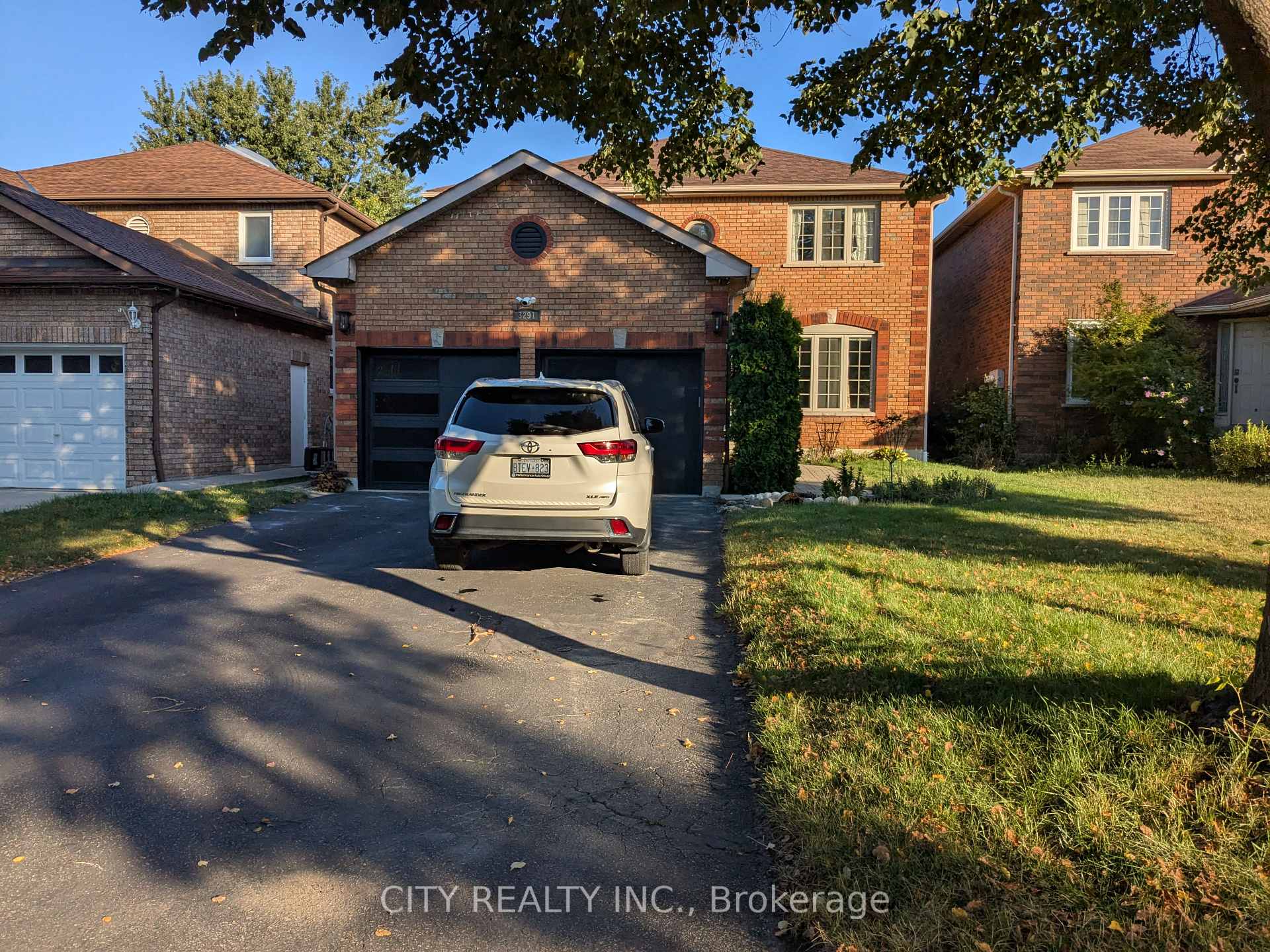 Front of 3291 Charlebrook Court